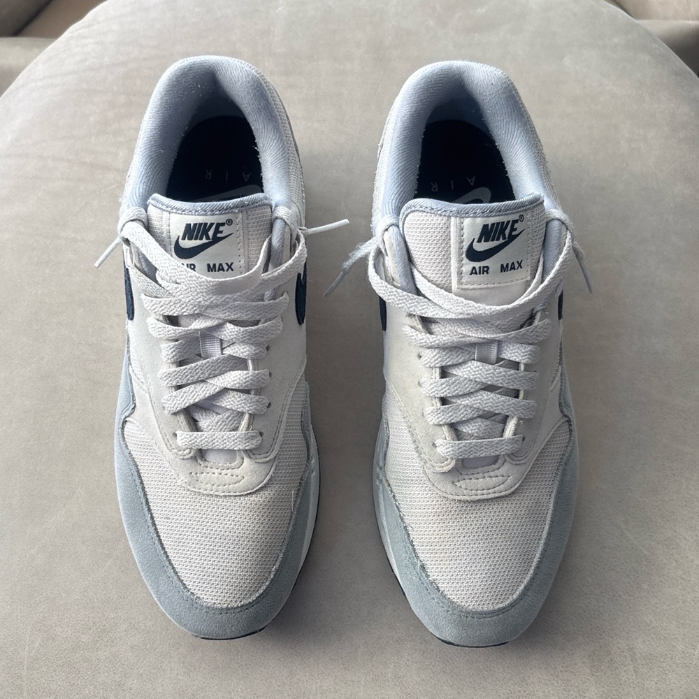 Nike Air Max Light Gray Sneakers
